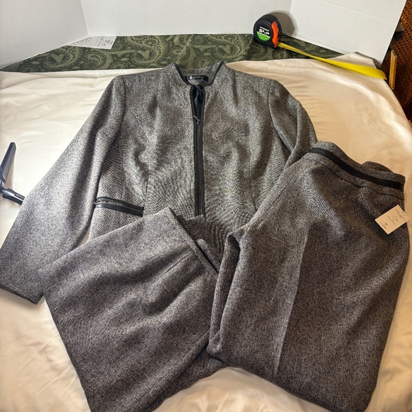 VTG NWT Larry Levine Classics Women's 3pc Blazer Pants Skirt Suit Set Sz 10 B/W - Picture 1 of 15